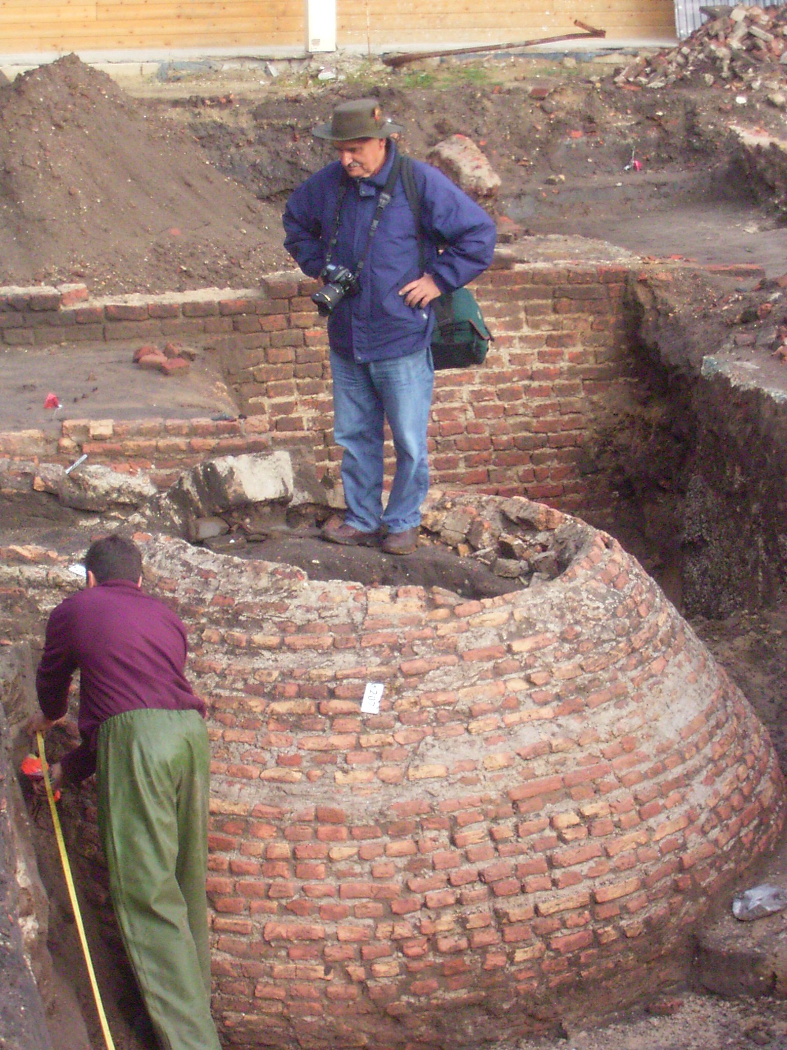 Opgraving Achter de Kamp - Bakstenen beerput